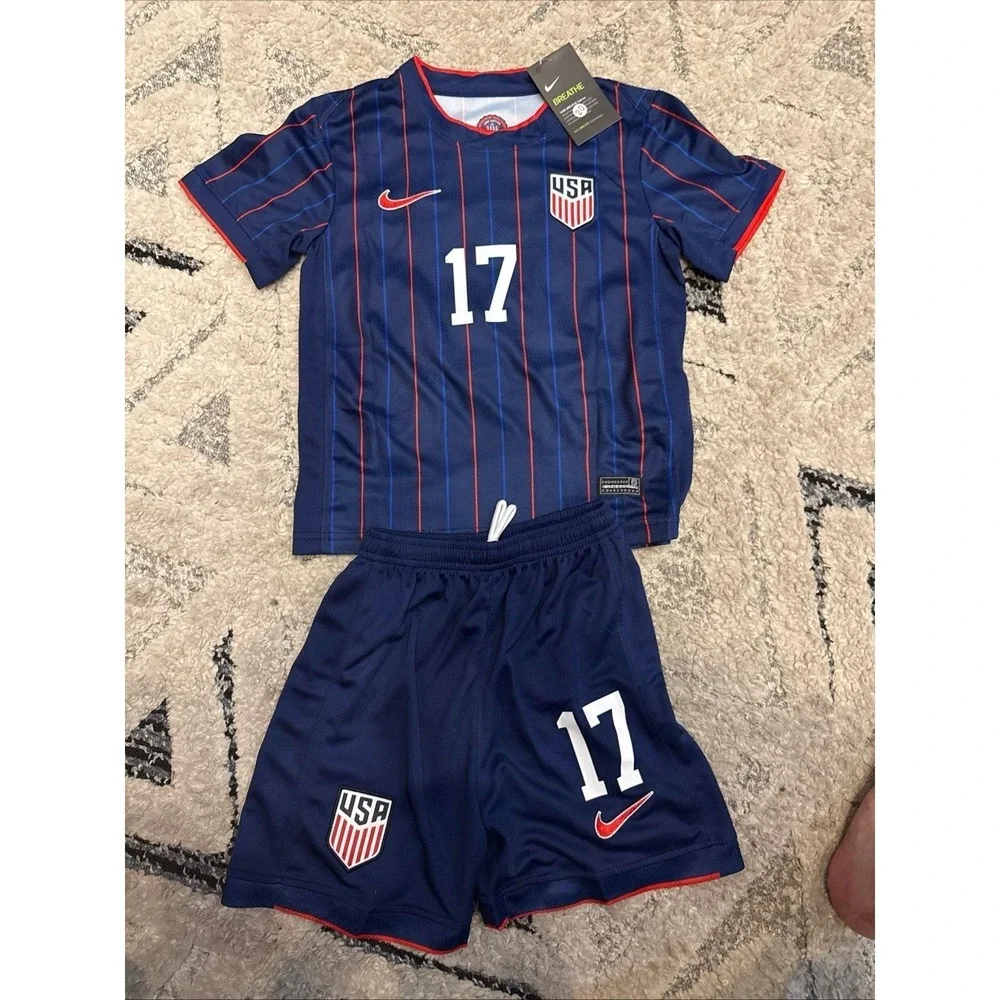 Nike USA Little Kids Mini Kit Set Copa America 2016 size 20